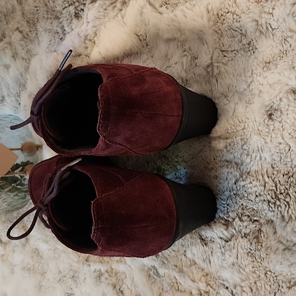 CLARKS Bendables Honest Q Women's Burgandy Suede Lace Up Oxford Pumps Size 6 - Picture 4 of 8